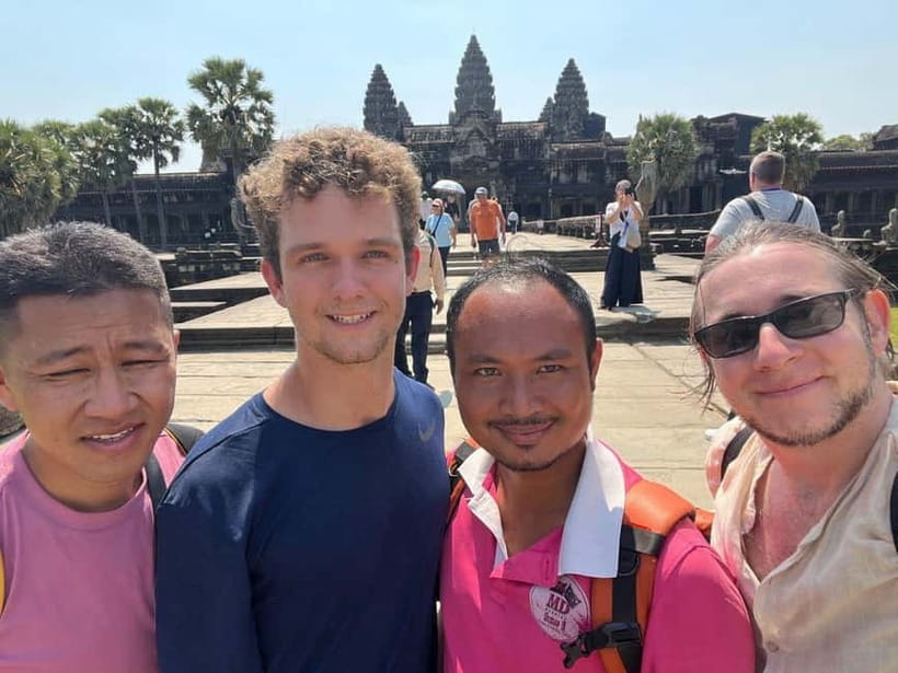 Phnom Penh: Street Art and Food Tour with Pickup and Beer - Russian Market desserts and the final beer