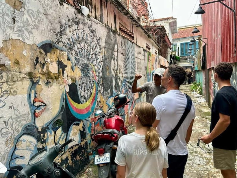 Phnom Penh: Street Art and Noodle Tour by Tuk Tuk - Key points to know before booking