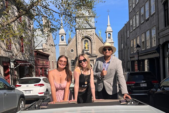 PRIVATE 2-Hour tour of Montréal in Convertible Cadillac + Murals - Le Plateau Mont-Royal and the St-Laurent mural corridor