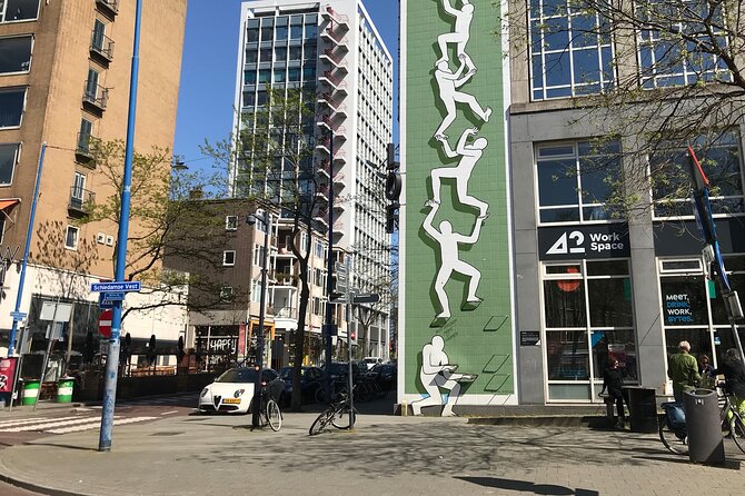 Private Highlights & Art Walking Tour: Markthal, Zadkine, Street Art and Depot - Starting at Wijnhaven, where old Rotterdam meets new