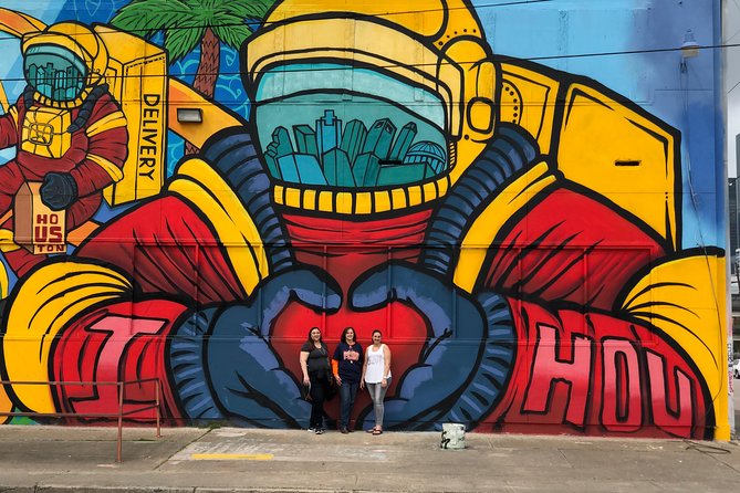 Private Houston Mural Instagram Tour by Cart - Starting at 800 Preston Street in Market Square