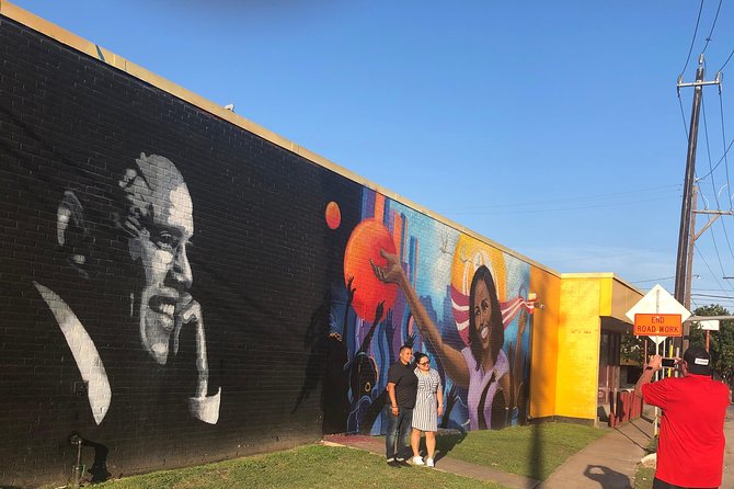 Private Houston Mural Instagram Tour by Cart - Weather, traffic, and the open-air tradeoff