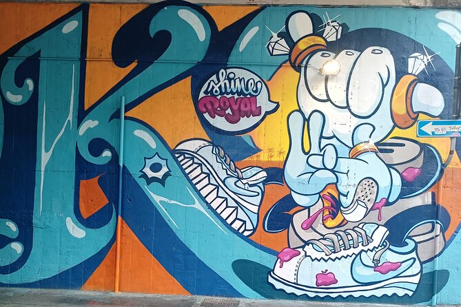 Private Street Art Tour: Exploring Milan's Hype Neighborhoods - Starting at Pasteur and entering NoLo