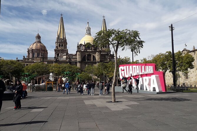 Private Walking Tour Guadalajara History and Murals with Guide - Key points to know before booking
