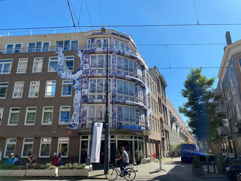 Rotterdam Street Art tour: Including specialised guide - The guides are a major part of the value