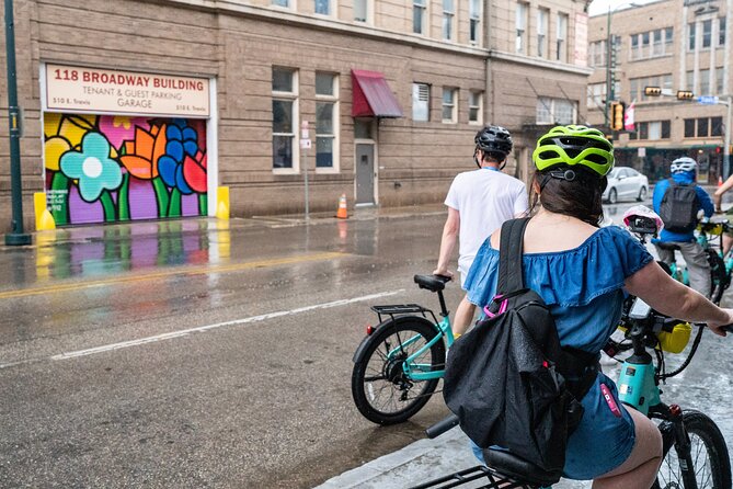 San Antonio E-Bike Tour: Murals, Street Art and Hidden Gems - Hopscotch’s mural room