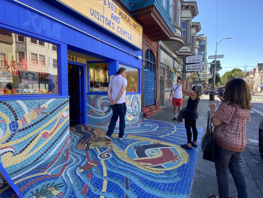 San Francisco: Mission District Street Art and Food Tour - What the guide adds to the afternoon