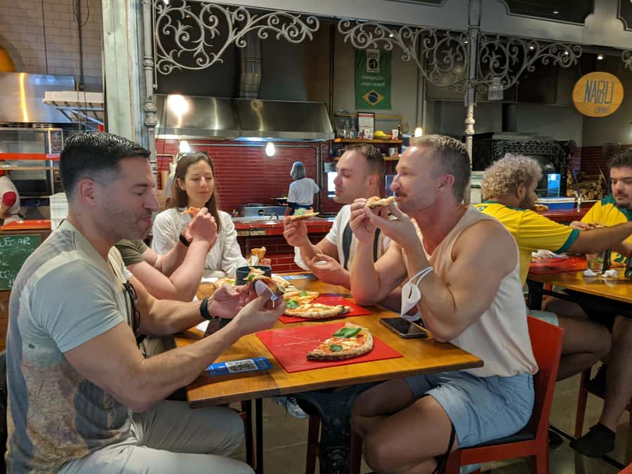 Sao Paulo, Pinheiros - Food & Graffiti Tour | in English - Beer tasting with a local angle