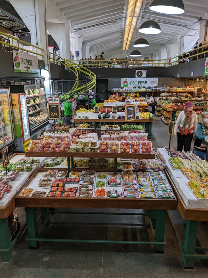 Sao Paulo, Pinheiros - Food & Graffiti Tour | in English - Finishing with ice cream