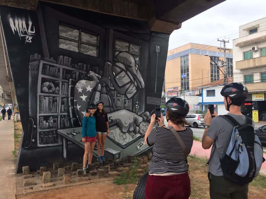 São Paulo: Street Art Bike Tour - Starting with coffee at Portinha 183