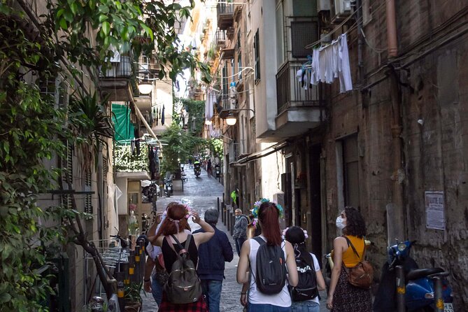Spanish Quarter of Neaples StreetArt & Traditions, with coffee and babà - Largo Maradona and the quarter’s street art