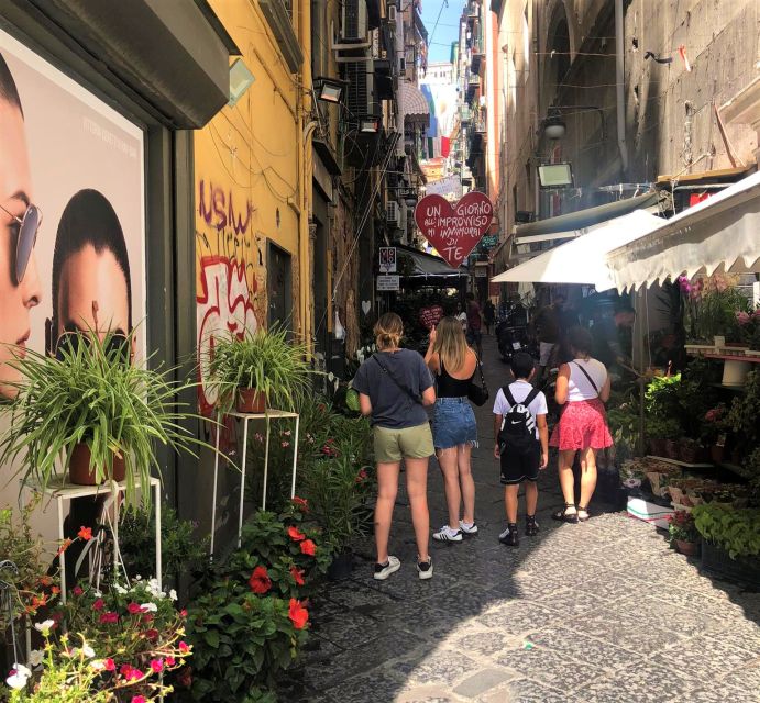 Spanish Streets - Maradona Street Art & Murals - What the 80-Minute Timing Means