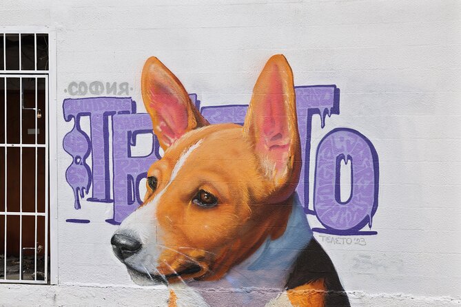 St. Pete’s Must-Do Murals Tour — The Premier Street Art Trolley - What makes the commentary worth hearing