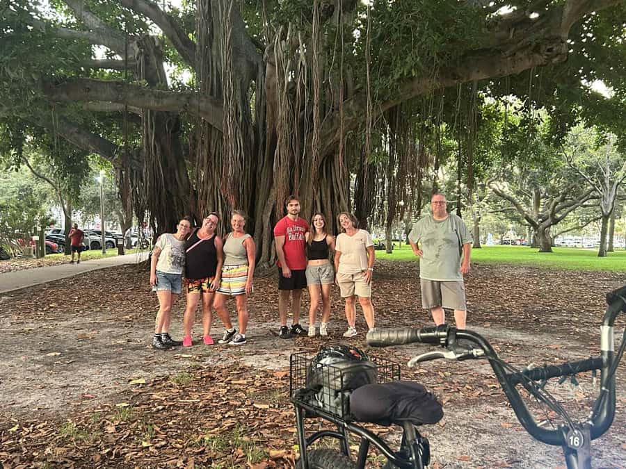 St. Petersburg, FL: Sightseeing & Murals Electric Bike Tour - Waterfront trails and the Pinellas Trail
