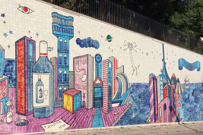 Street Art at Lisbon - Graça and São Vicente finish with newer work