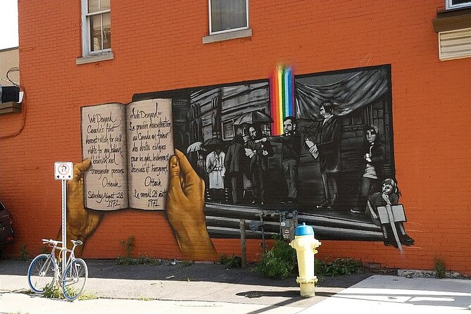 Street Art Exploration Game and Self-Guided Tour in Ottawa - Solving the first clues in the city center