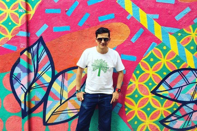Street Art Guided Tour in Madrid - Campo de Cebada and the finish at Plaza de Cascorro