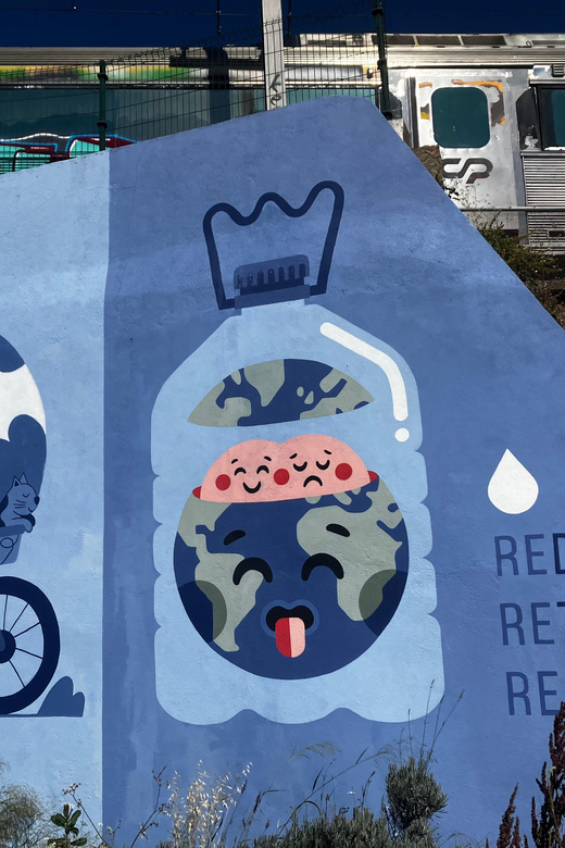 Street Art Lisbon: Tuk Tuk Tour - Key points at a glance