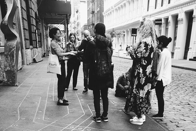 Street art tour at Soho - What the flat group rate means for value