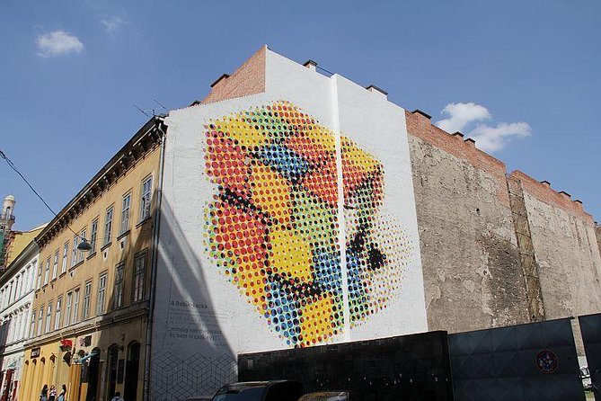 Street Art Tour Budapest - Why Budapest’s Jewish Quarter suits a street art walk