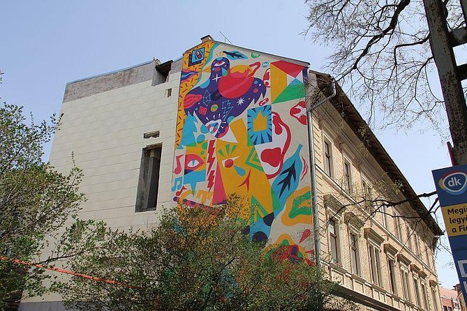 Street Art Tour Budapest - Following the art through the Jewish Quarter