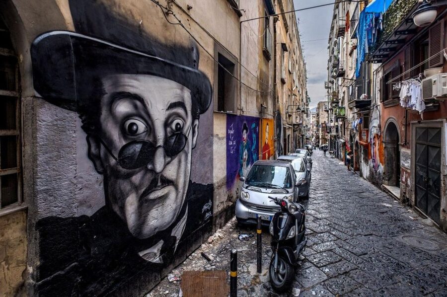 Street art tour of the Spanish Quarters & Maradona idol - Key Points