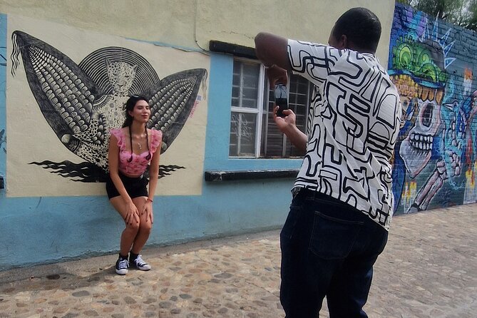 Street Art Tour With An Artist in Oaxaca - Meeting a working artist, not just a city guide