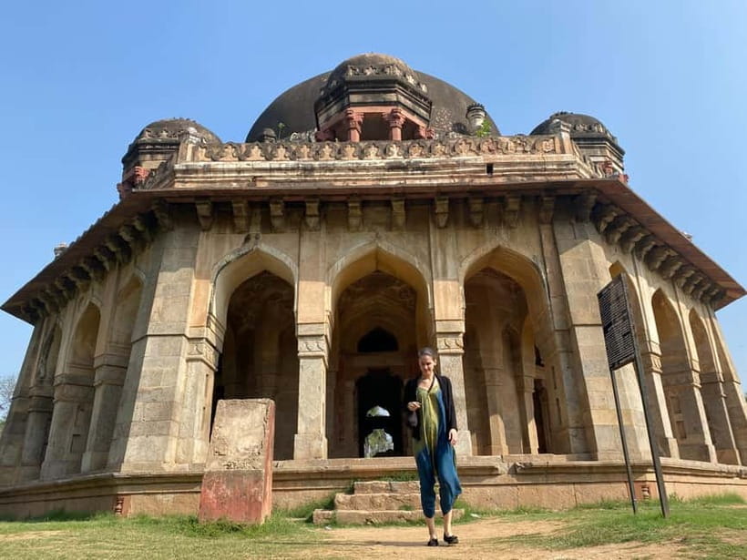 Street Art Walk with Chai & Snack - Key points about the Lodhi Art District walk