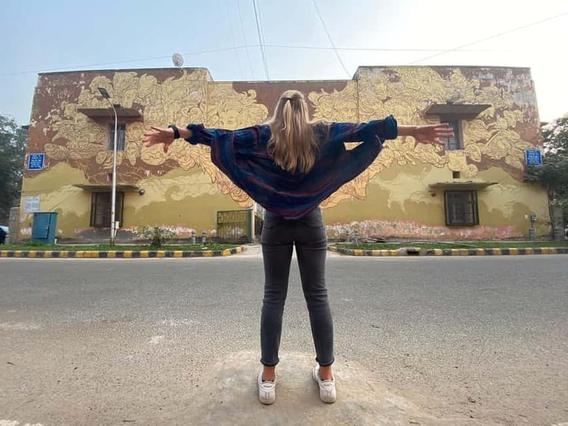 Street Art Walk with Chai & Snack - A break for homemade chai and snacks