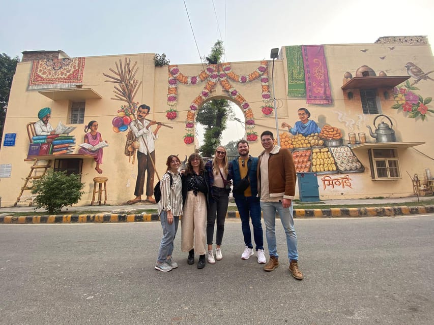 Street Art Walk with Chai & Snack - Entering Lodhi Gardens