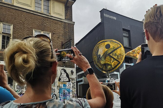 Street Art Walking Tour and Workshop in London - Two hours among Shoreditch’s changing walls