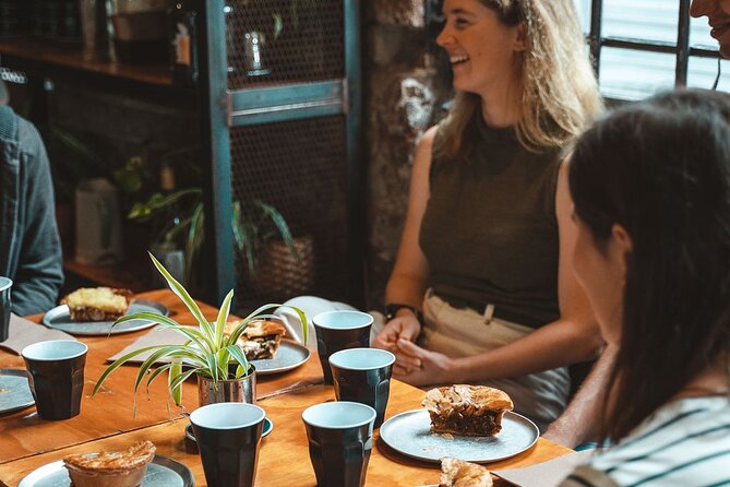 Sydney Street Art & Food Tour - What the guides add to the experience