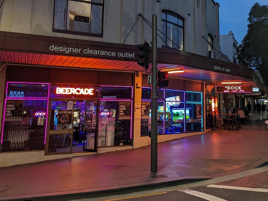 Sydney: Street Art & Small Bar Tour with Complimentary Drink - Street art is more than a backdrop