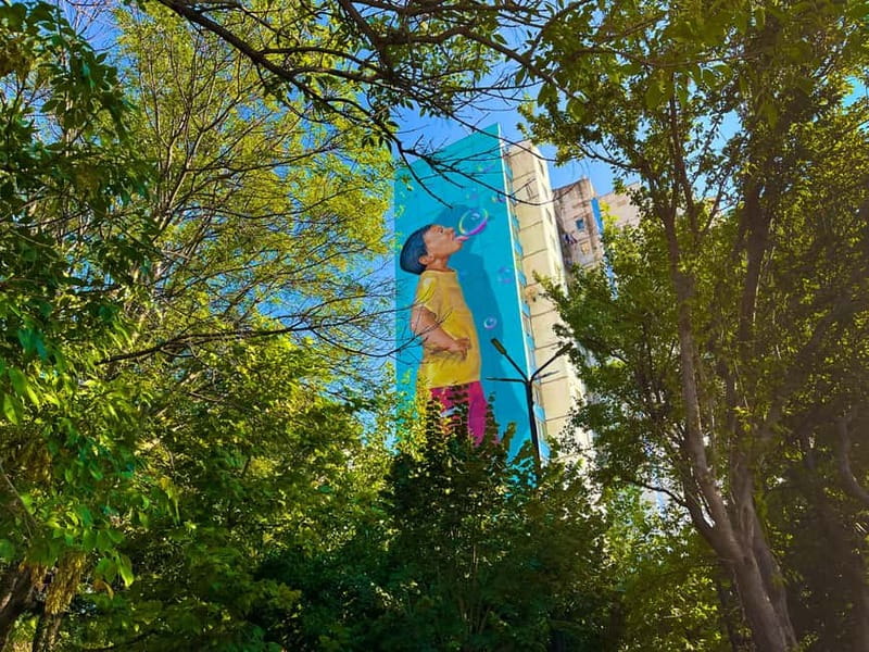 Tbilisi: 100+ Graffiti & Murals, Street Art Guided Tour - Theater streets and the Art Palace