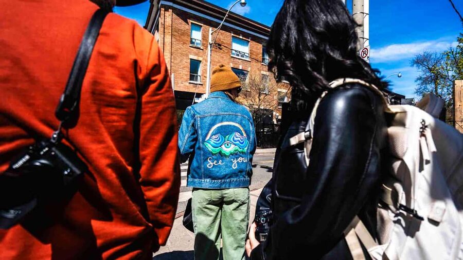 Toronto: Must Do NonTouristy Street Art Tour by local Artist - Who should book this art walk
