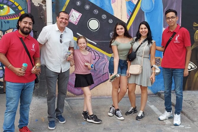 Tour Evolution of Muralism paints your Grafiti - Key points about the muralism and graffiti tour