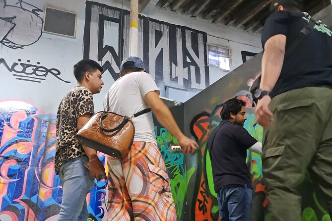 Tour Evolution of Muralism paints your Grafiti - Starting beside Mexico City’s Metropolitan Cathedral