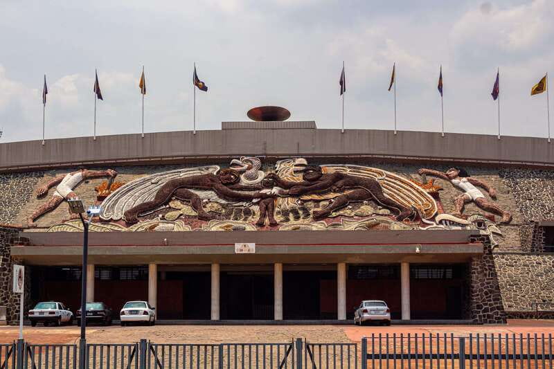 UNAM: Murals & Revolution - One hour with Siqueiros, O’Gorman, Chávez Morado, and Eppens