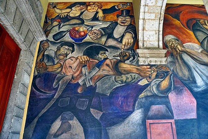 Walking Tour - Impressive murals in Historical Center of Mexico City - Palacio de Bellas Artes and the grand finale