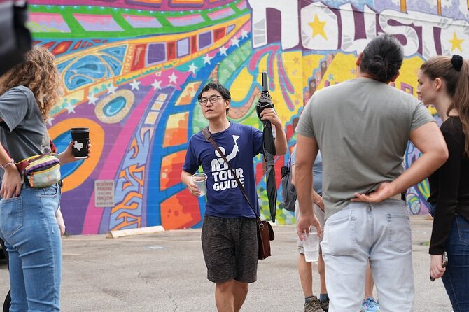 Walking Tour of Houston: History, Architecture, Street Art - Why this two-hour walk works well