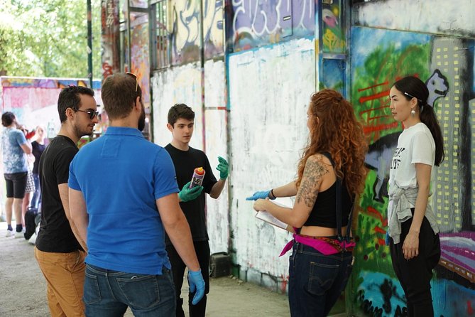 Workshop Graffiti Mural - The outdoor setting and seasonal drawbacks