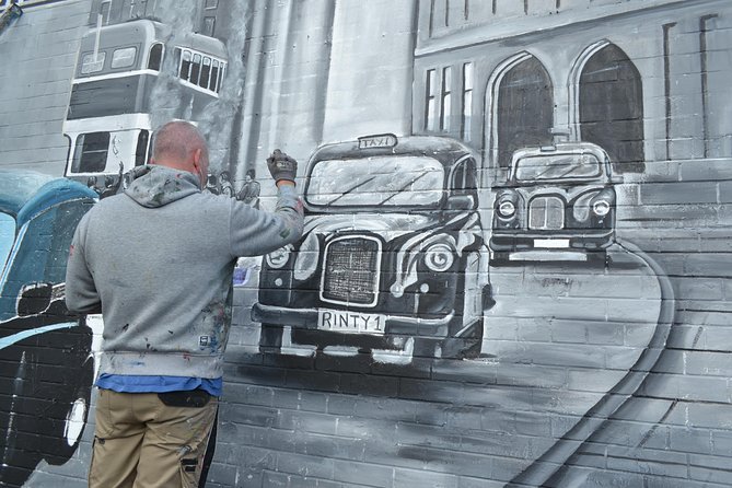 World Famous Private Belfast Troubles Taxi Cab Tour 2 Hour - Why a black cab is the right way to see Belfast’s dividing lines