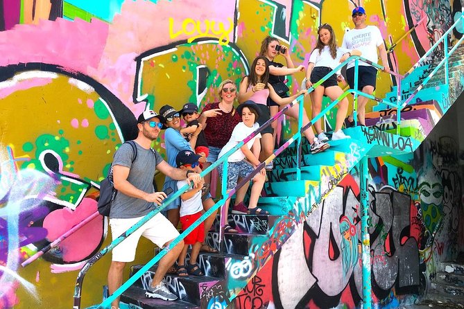 Wynwood French Guided Tour - Street Art - More than murals: galleries, markets, food, and music